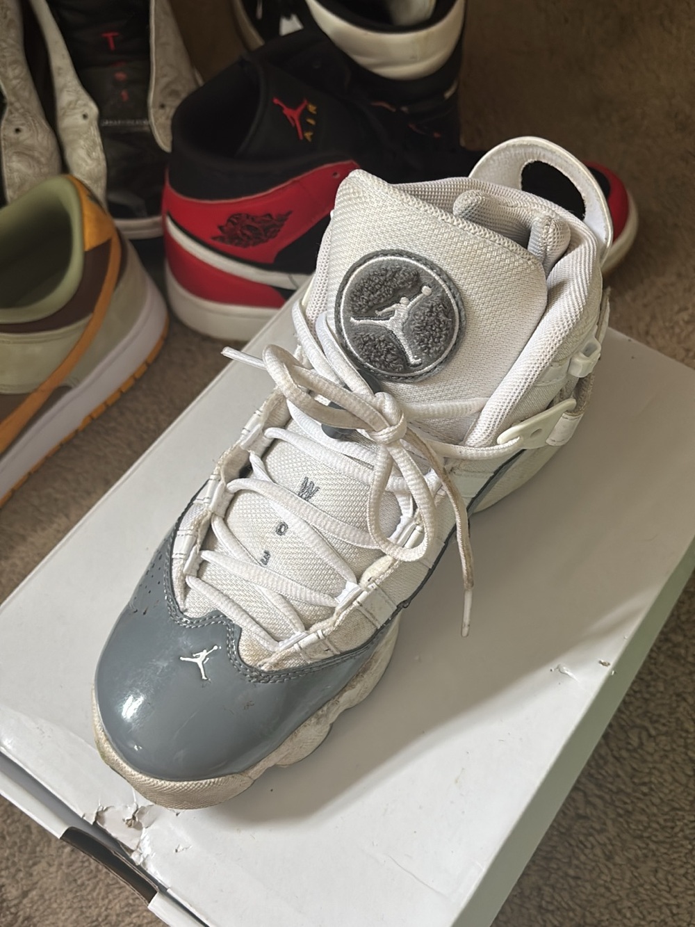 Jordan Kids' Retro Basketball Sneakers - White & Gray